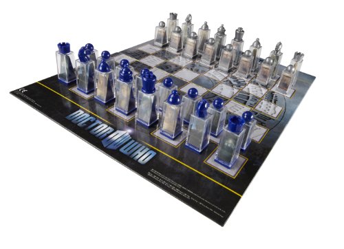 Doctor Who Chess Set - Game Board with 3D Lenticular Images of Dr. Who Characters