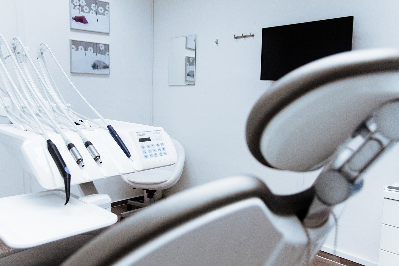 Is Once A Year Enough? How To Know When To Book An Unscheduled Dentist Appointment