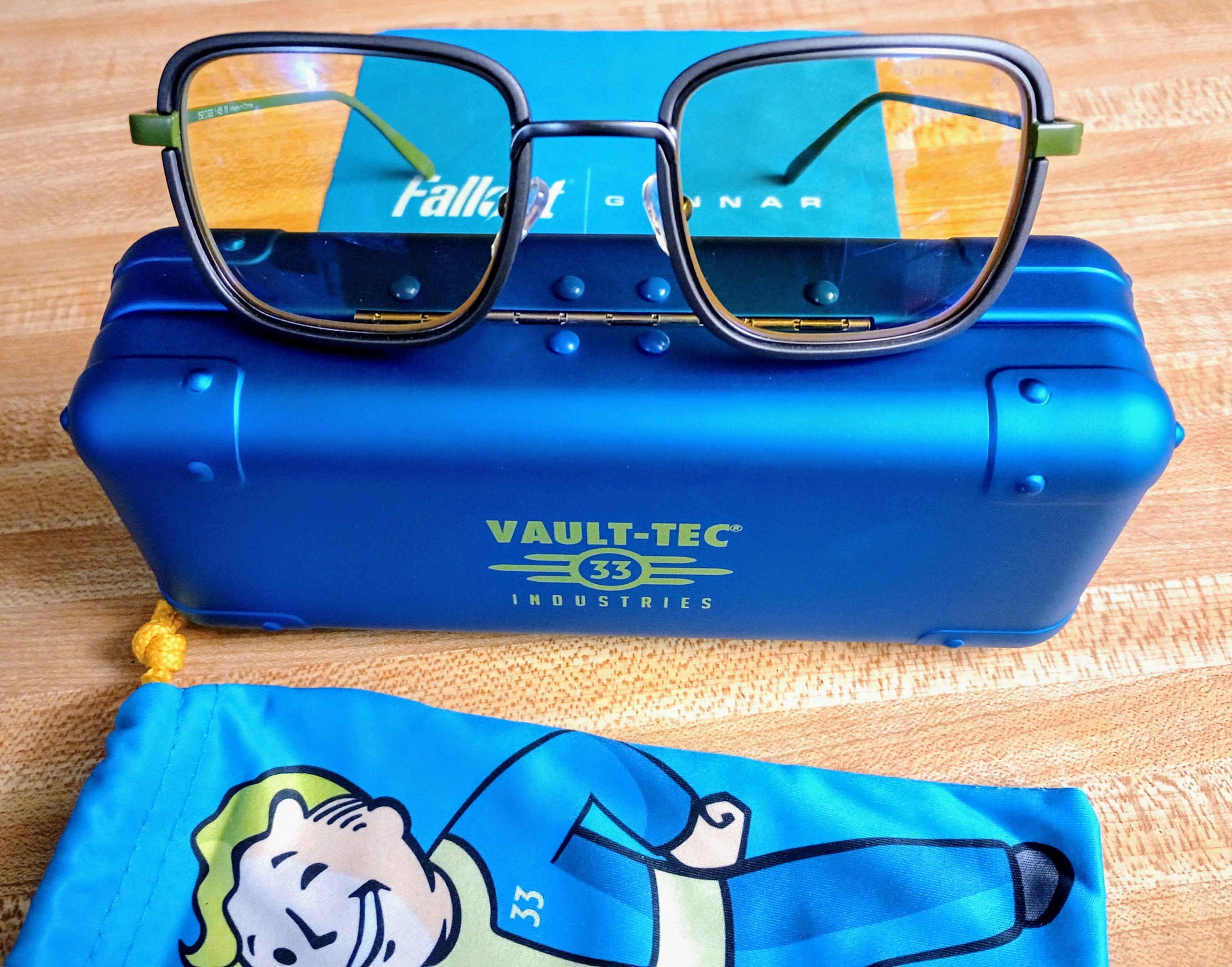 Fallout Vault 33 gaming glasses