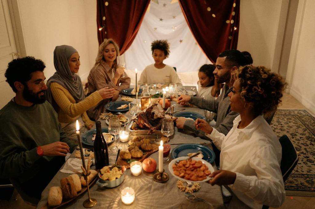 5 Tips for Navigating Family Dynamics During the&nbsp;Holidays
